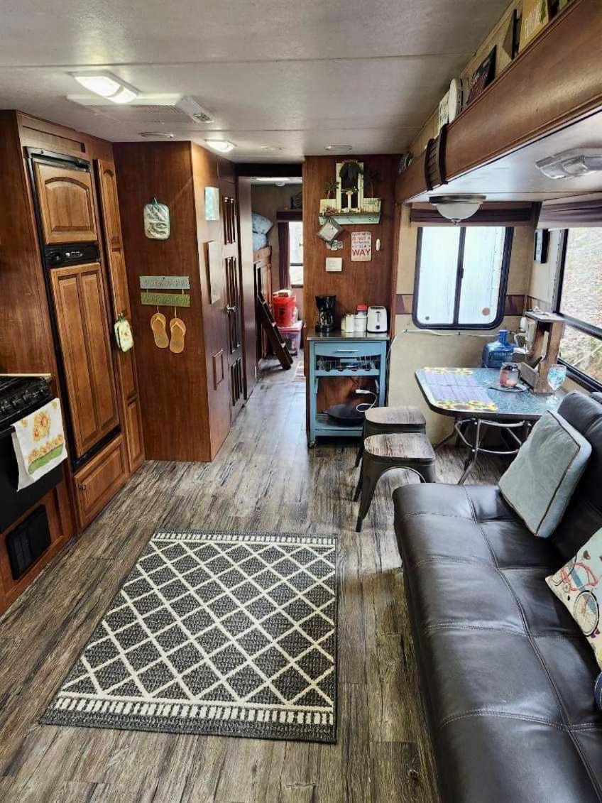 Hotel Rv Adventure Roscoe Pet Friendly Zewnętrze zdjęcie